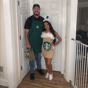 DIY Men’s Starbucks Halloween Costume